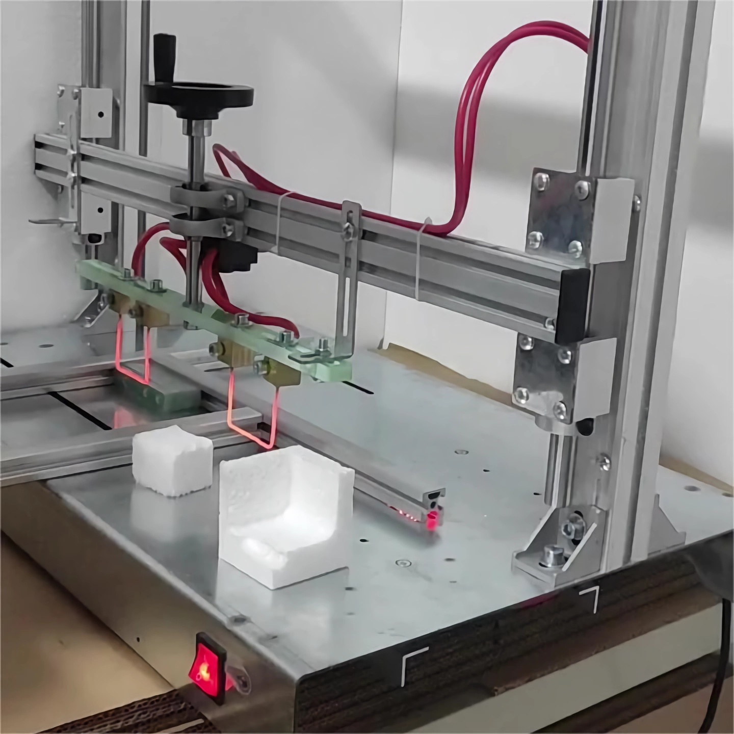 hot wires foam cutter with two hot wires